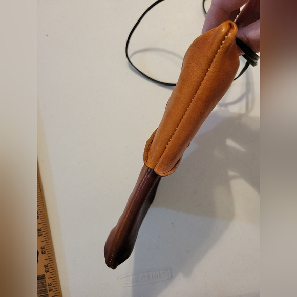 Vintage Leather Art Crossbody Purse by Deborah Einbender Pursona - Picture 12 of 13